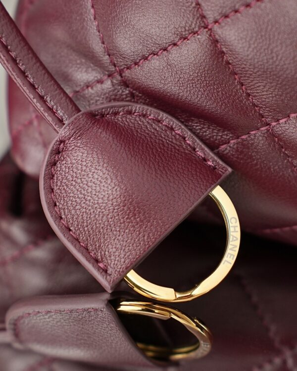 sy_no_13AF2FE0ED1CFE9C9B48AF307A17E169_5 Chanel 26S Spring/Summer Collection Burgundy Lambskin Quilted Drawstring Backpack