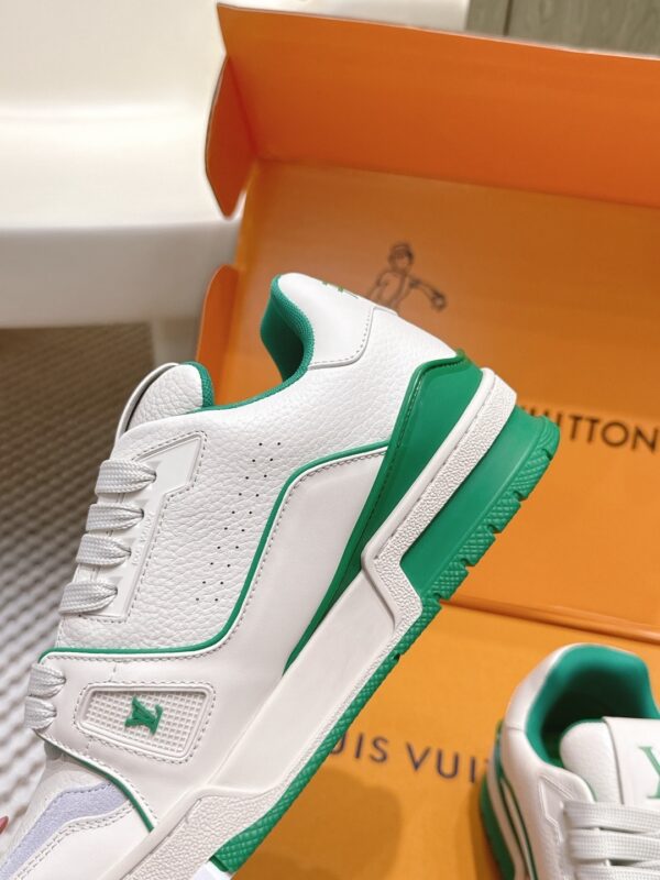 sy_no_144DAC592F3E0D9DEE062AD7BF4FFAF4_6 Louis Vuitton LV Trainer White, Emerald Green & Light Grey Retro Sneakers