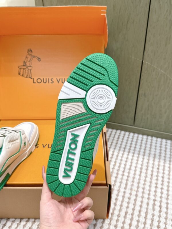 sy_no_144DAC592F3E0D9DEE062AD7BF4FFAF4_8 Louis Vuitton LV Trainer White, Emerald Green & Light Grey Retro Sneakers