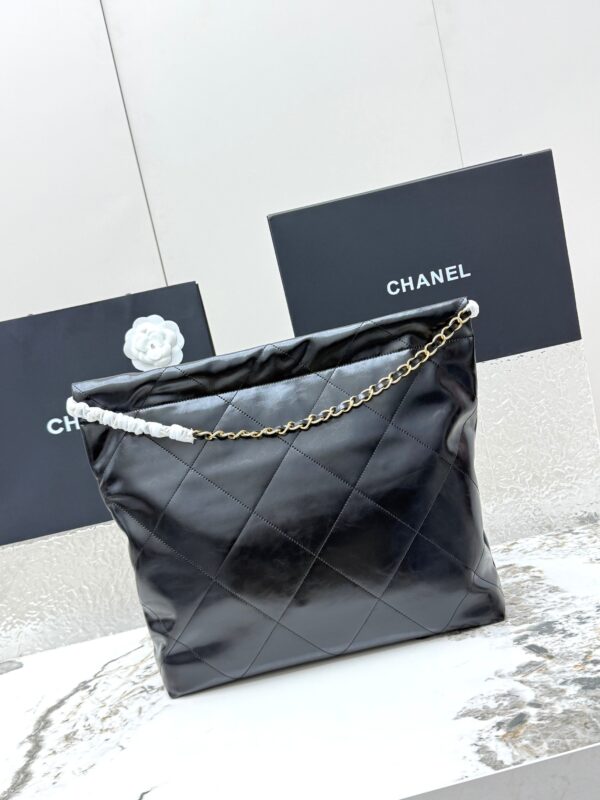 sy_no_1579FA3091309D28CAEEA063337E87D1_1 Chanel 22 Bucket Bag – Glossy Waxed Calfskin Leather