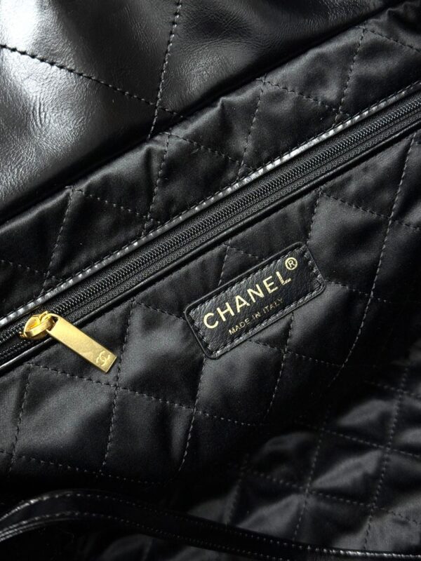 sy_no_1579FA3091309D28CAEEA063337E87D1_7 Chanel 22 Bucket Bag – Glossy Waxed Calfskin Leather