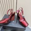 sy_no_162056802BD4F8AD0C8EF58038E083E5_2 Burgundy Patent Leather Square-Toe Wedge Heels
