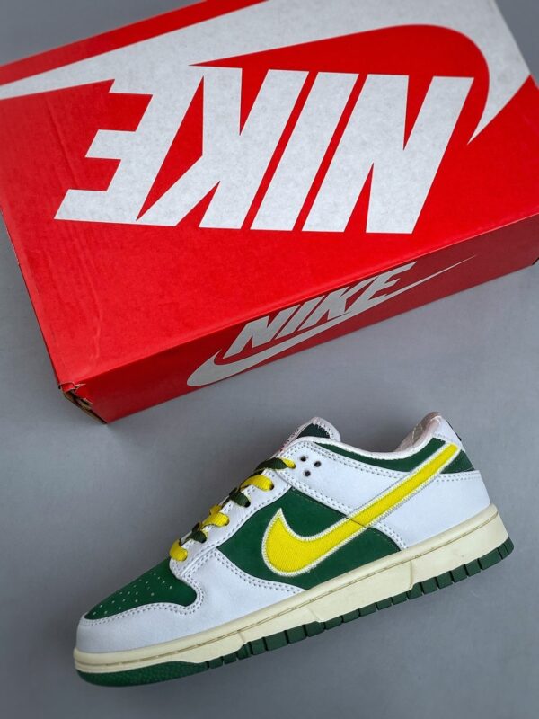 sy_no_1685461109132C97DEDC419C190C7B1F_2 Nike Dunk Low “Oregon / Green & Yellow” Vintage Sneakers