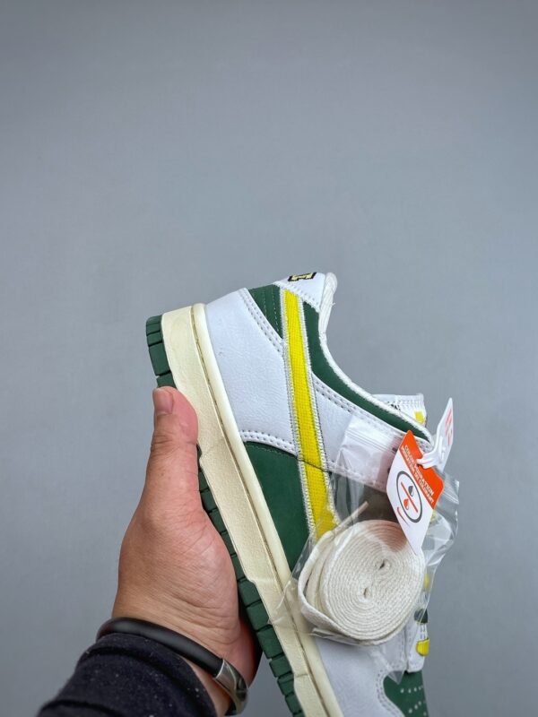 sy_no_1685461109132C97DEDC419C190C7B1F_5 Nike Dunk Low “Oregon / Green & Yellow” Vintage Sneakers
