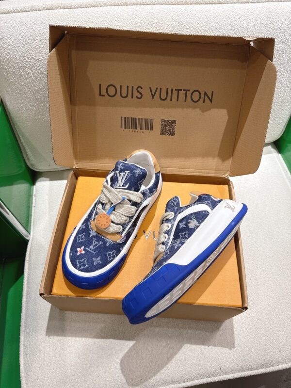 sy_no_169A603CCEDF0D0A02B92306B2B1E224_2 Louis Vuitton LV Groovy Blue Monogram Denim Chunky Skate Sneakers
