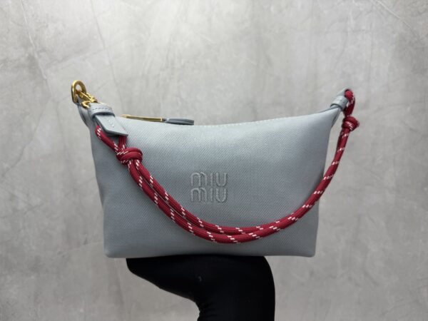 sy_no_17A53BC60430D925C487A8D1EE575A01_0 Ice Blue Waterproof Canvas Rope-Handle Hobo Bag