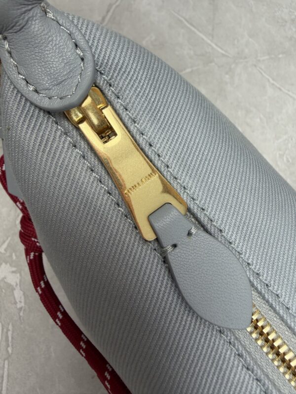 sy_no_17A53BC60430D925C487A8D1EE575A01_5 Ice Blue Waterproof Canvas Rope-Handle Hobo Bag