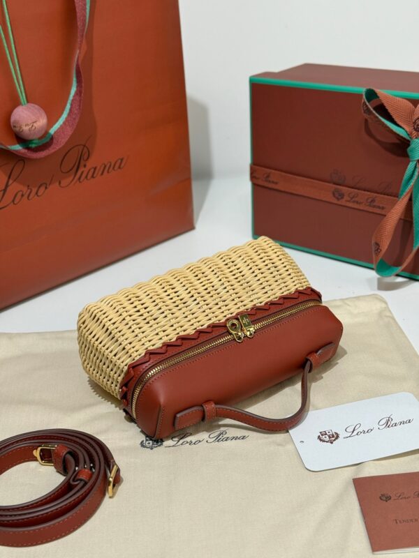 sy_no_1828B6855F99D6D6D64DCC6BD5678A92_4 Loro Piana Extra Pocket L19 – Woven Leather Bag (Red)