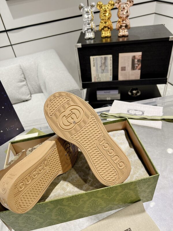 sy_no_188A55C20775ED80E75B6C68B2E41B50_8 Caramel Brown Monogram Canvas Platform Sneakers