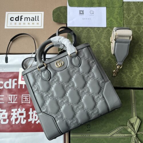 sy_no_18A2F6FD27CE22A32302E94282827C53_0 Gucci Matelassé Leather Shoulder Bag UM8HG 1046 – Pink Embossed Leather