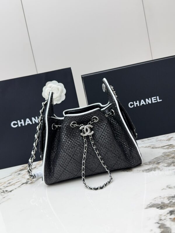 sy_no_18C83993CB5193A15C2F601A310E287C_0 Chanel 25 Hobo Shoulder Bag – Embossed Calfskin Leather with Silver Hardware