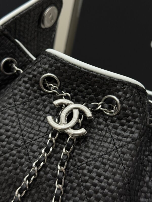 sy_no_18C83993CB5193A15C2F601A310E287C_4 Chanel 25 Hobo Shoulder Bag – Embossed Calfskin Leather with Silver Hardware