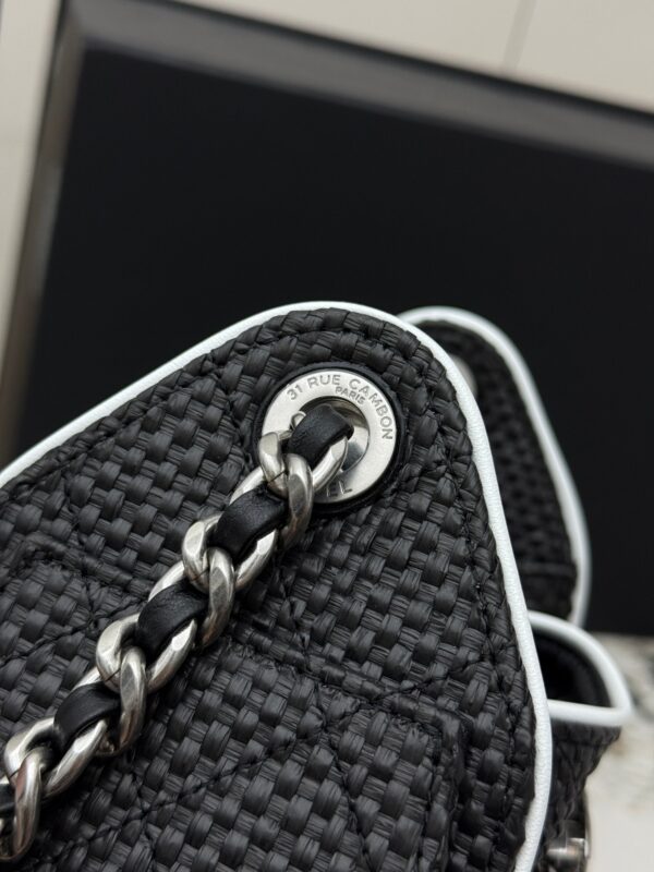 sy_no_18C83993CB5193A15C2F601A310E287C_5 Chanel 25 Hobo Shoulder Bag – Embossed Calfskin Leather with Silver Hardware