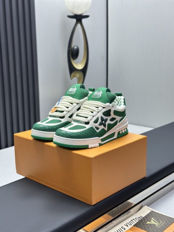 Green & White Retro Skate Sneakers