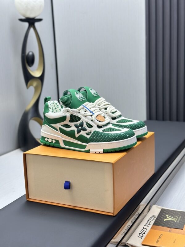 Green & White Retro Skate Sneakers