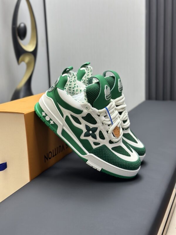 Green & White Retro Skate Sneakers