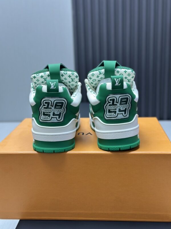 Green & White Retro Skate Sneakers