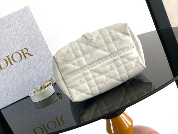 sy_no_19C096017A0CFC1A003063AF2606E272_4 Dior Women's Toujours Oversized Cannage Calfskin Shoulder Bag