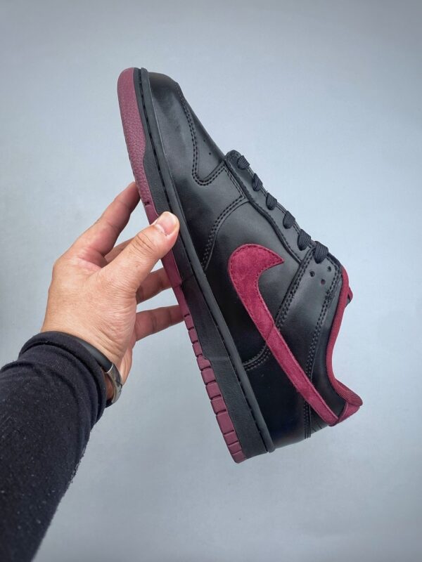 sy_no_19F333D0B114599B521B3396C295FED7_1 Nike Dunk Low Custom x Stüssy “Black / Burgundy” Sneakers