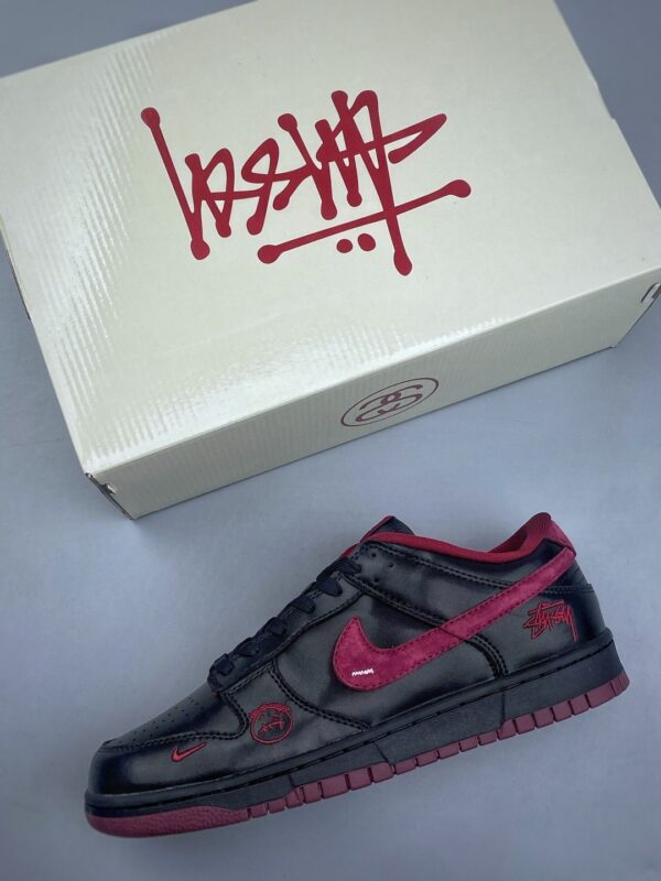 sy_no_19F333D0B114599B521B3396C295FED7_2 Nike Dunk Low Custom x Stüssy “Black / Burgundy” Sneakers