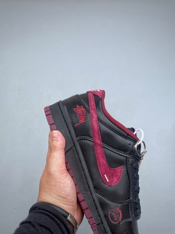 sy_no_19F333D0B114599B521B3396C295FED7_5 Nike Dunk Low Custom x Stüssy “Black / Burgundy” Sneakers