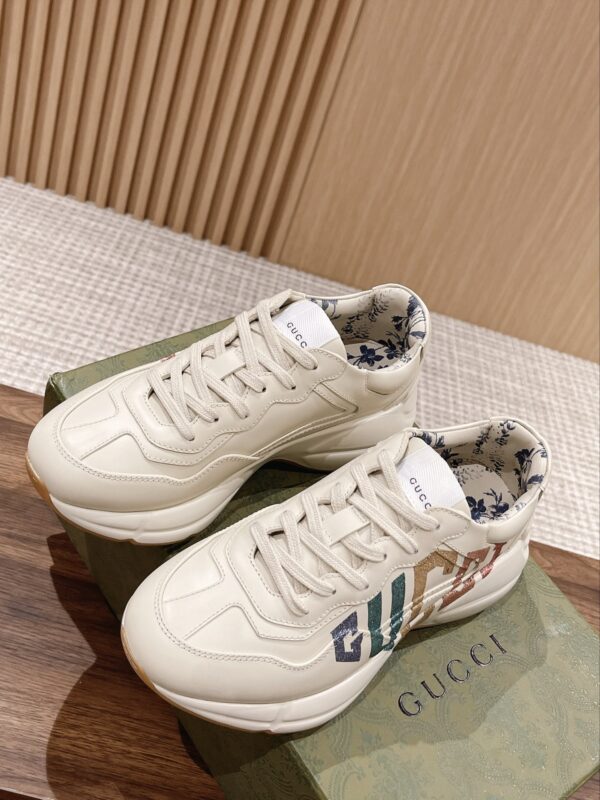 sy_no_19F91C6ECC25811BE412DB75F56260AE_3 Gucci Rhyton Multicolored Glitter Logo Sneaker