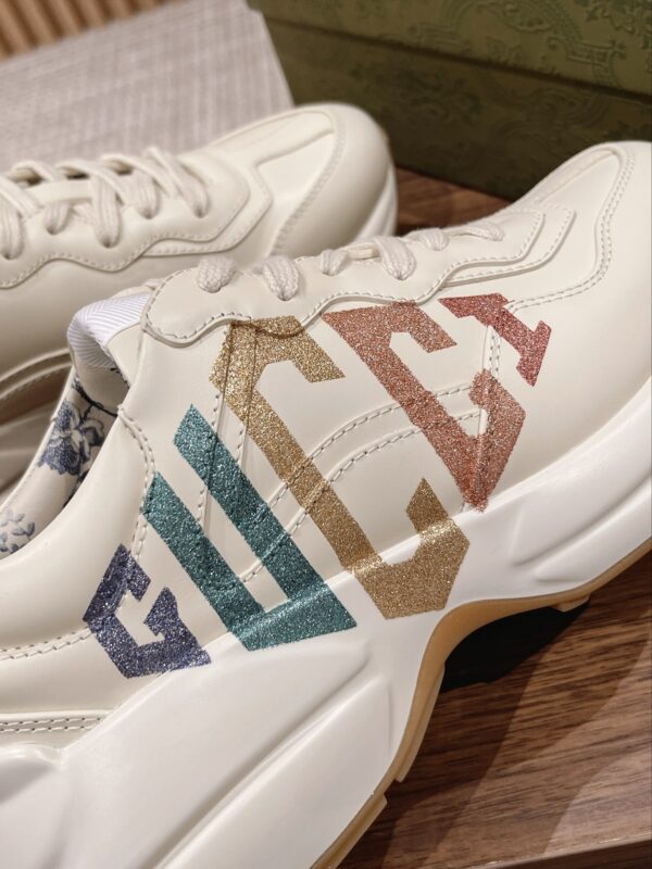 sy_no_19F91C6ECC25811BE412DB75F56260AE_6 Gucci Rhyton Multicolored Glitter Logo Sneaker