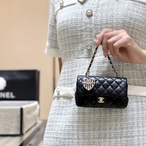 sy_no_1AACDDEBEC0F0CC3BAF6C04A007CE4B6_0 Chanel 25A Classic Flap (CF) Series Mini Matelassé Lambskin Bag with Pearl Charm (Shoulder/Crossbody)