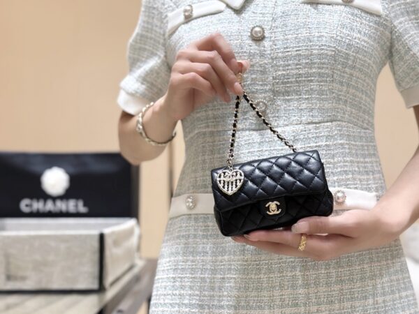 Chanel 25A Classic Flap (CF) Series Mini Matelassé Lambskin Bag with Pearl Charm (Shoulder/Crossbody)
