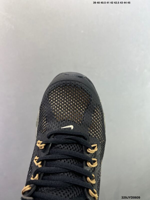 sy_no_1BC1C1E78C4E8C1FFF5E66787EBA0121_4 Nike Air Max 2013 – Black / Gold