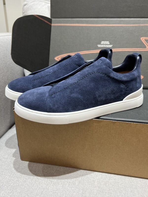 sy_no_1BD4C188994D8D30E91C1113F323B3B9_2 Navy Suede Triple-Cross Slip-On Casual Shoes