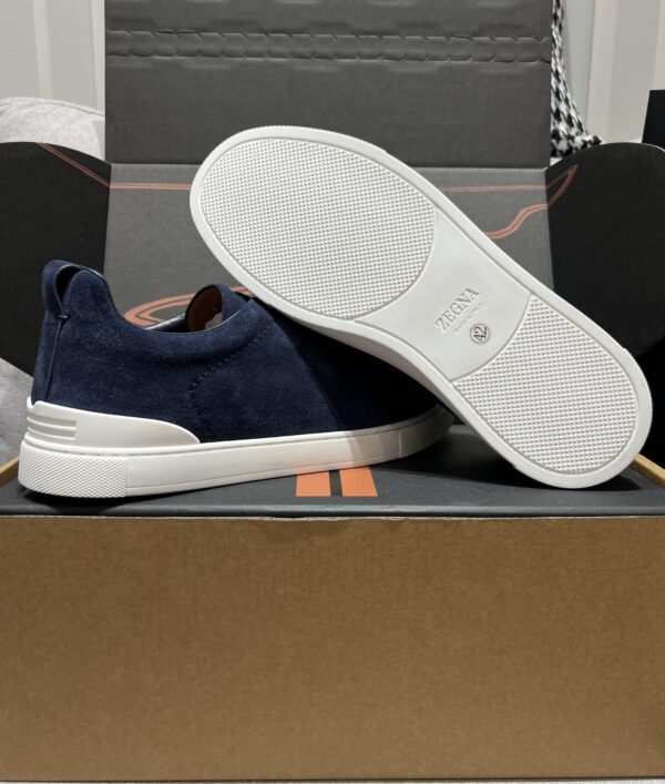 sy_no_1BD4C188994D8D30E91C1113F323B3B9_6 Navy Suede Triple-Cross Slip-On Casual Shoes