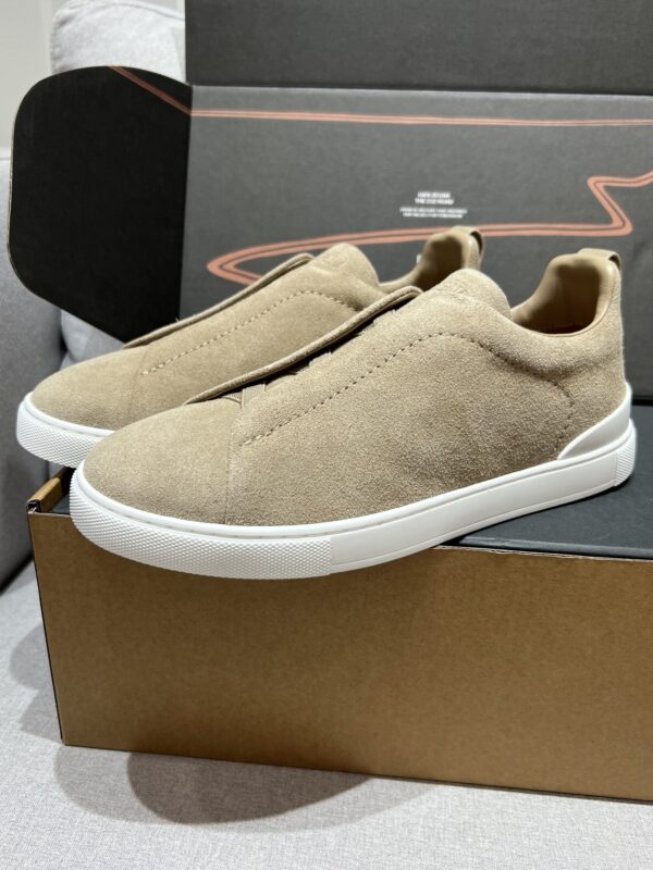sy_no_1C65C9F7F761873A58DF70FE18B1D6D1_2 Navy Suede Triple-Cross Slip-On Shoes