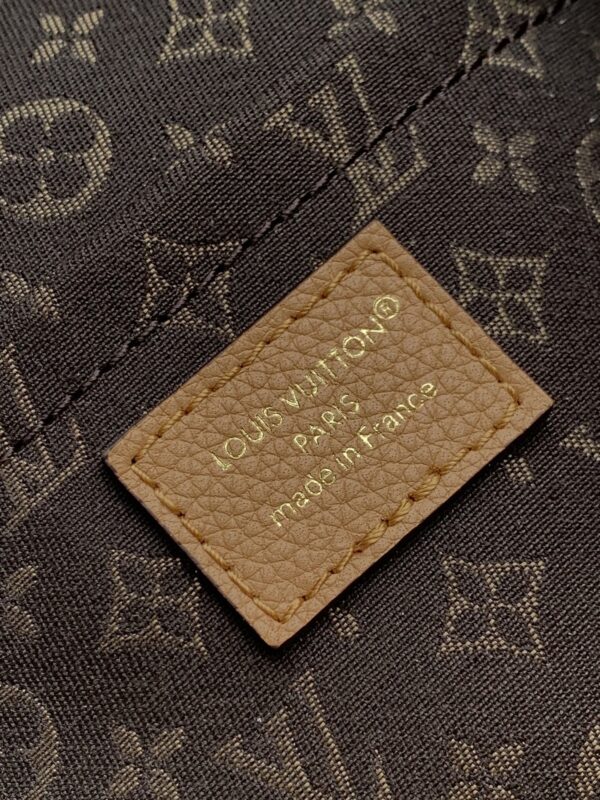 Louis Vuitton Express MM Handbag