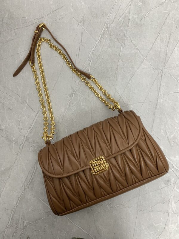 sy_no_1EAFC6C1DE24CCDA9A7E5ABF9E0E77FE_6 Caramel Matelassé Flap Shoulder / Crossbody Bag