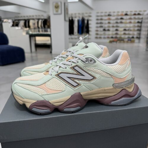 New Balance 9060 New Spruce / Peach Blossom Retro Sneakers