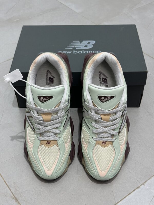 New Balance 9060 New Spruce / Peach Blossom Retro Sneakers