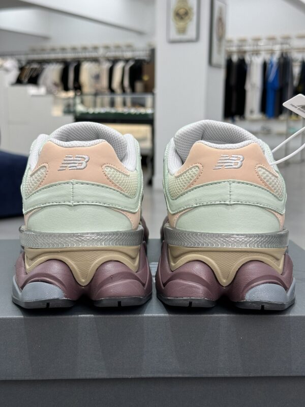 New Balance 9060 New Spruce / Peach Blossom Retro Sneakers