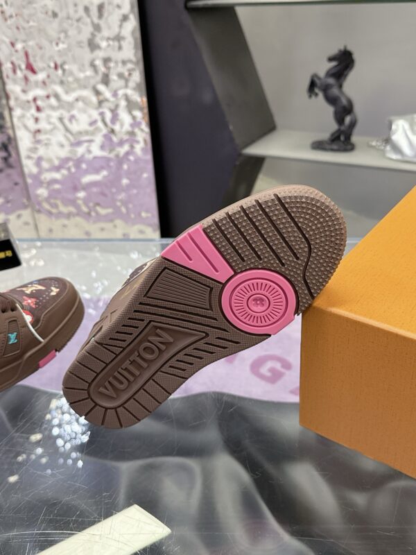 sy_no_211CB74F14F48A2D8C5819ADC673BA13_8 Louis Vuitton LV Trainer Maxi Deep Brown & Multicolor Monogram Sneakers