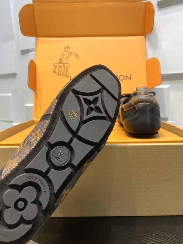 sy_no_214894756FD64C56D955F30EEC8BD13A_8 Louis Vuitton Sneakerina Monogram Canvas & Black Mesh Thin-Sole Sneakers