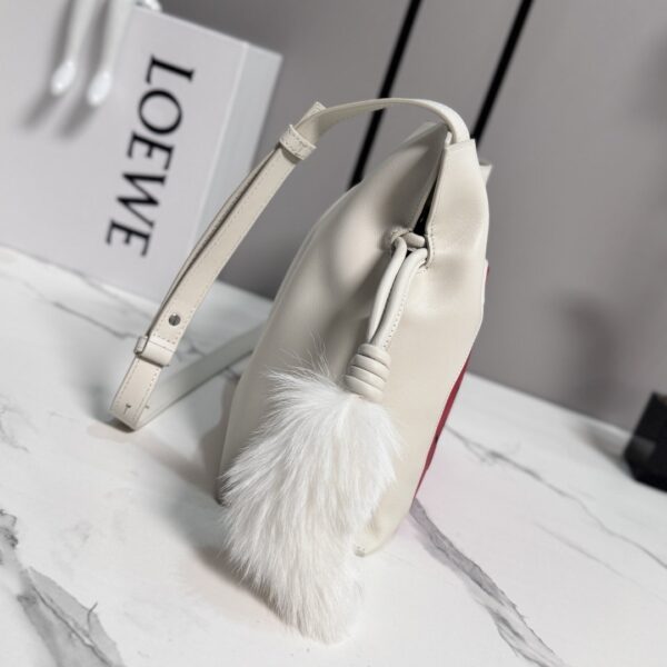 sy_no_215DB27D6B8F13F54B825476E1F2B633_1 Loewe Lion Intarsio Flamenco Medium Bag – Glossy Calfskin Leather (White)