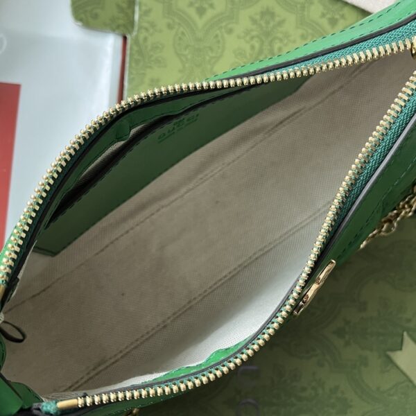 sy_no_21D2F518B8163827EA6971039995BB45_8 Matelassé Leather Handbag – Green