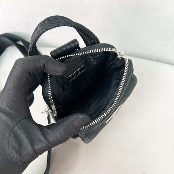 sy_no_228A963D58B941439B7CEFBB162FFB7D_7 Prada Black Triangle Logo Fashionable Casual Shoulder/Crossbody Phone Bag