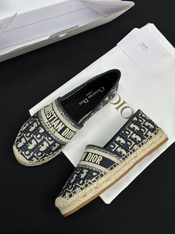 sy_no_2375D9CADD8BDA044A22FA1F0A6B9CFD_2 Dior Granville Espadrille Sneakers in Navy Blue Oblique