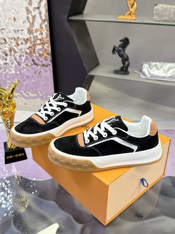 sy_no_247A454D5A4F2D7DDC823524A28E8222_3 Louis Vuitton LV Groovy Black Suede & Caramel Gum Sole Chunky Skate Sneakers
