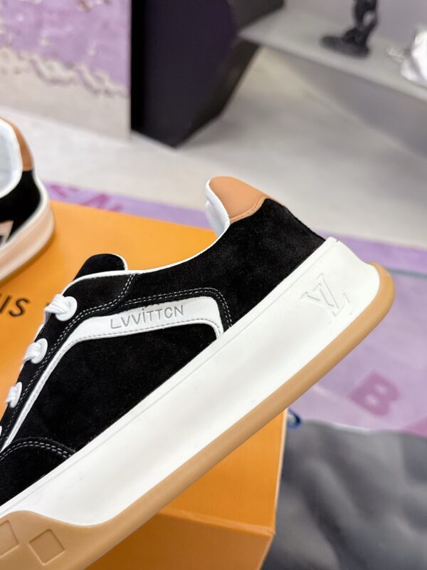 sy_no_247A454D5A4F2D7DDC823524A28E8222_8 Louis Vuitton LV Groovy Black Suede & Caramel Gum Sole Chunky Skate Sneakers