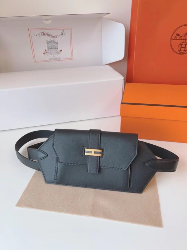 Hermès Elan Pocket 24 – Swift Calfskin Belt & Crossbody Bag