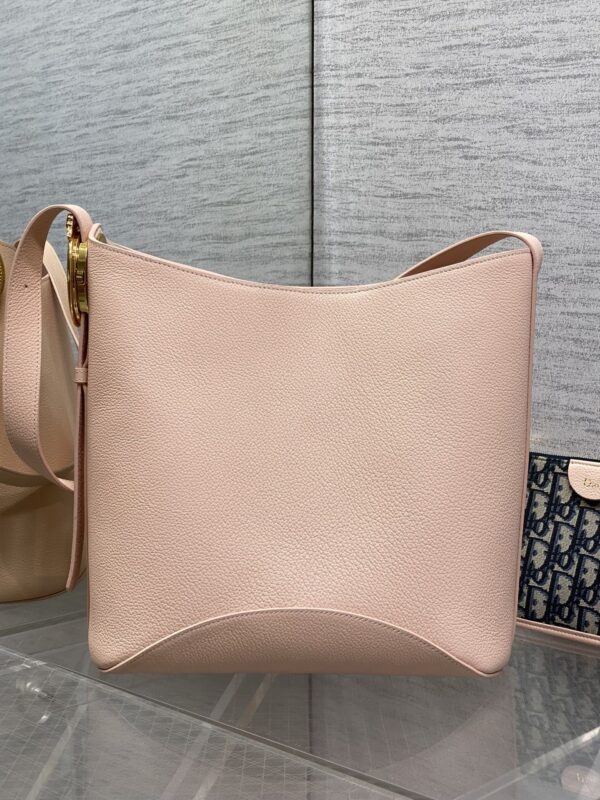 sy_no_255511BF648A1756C7488FEA9A7F0251_4 Dior Medaillon Bucket Bag – New Spring/Summer Calfskin Shoulder Bag