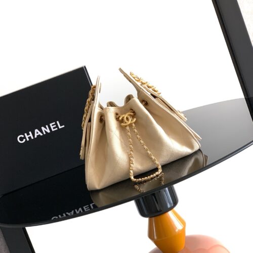 sy_no_2557665DF39923DA795BCBE2AE5E4E14_0 Chanel Mini Hobo Bag – Grained Calfskin (Caviar) with Large Buckle, Chain Strap, and Shoulder/Crossbody Design