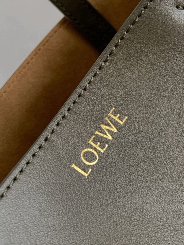 sy_no_263410A33B7BB835606BA86616557238_4 LOEWE Puzzle Fold Geometric Leather Bag